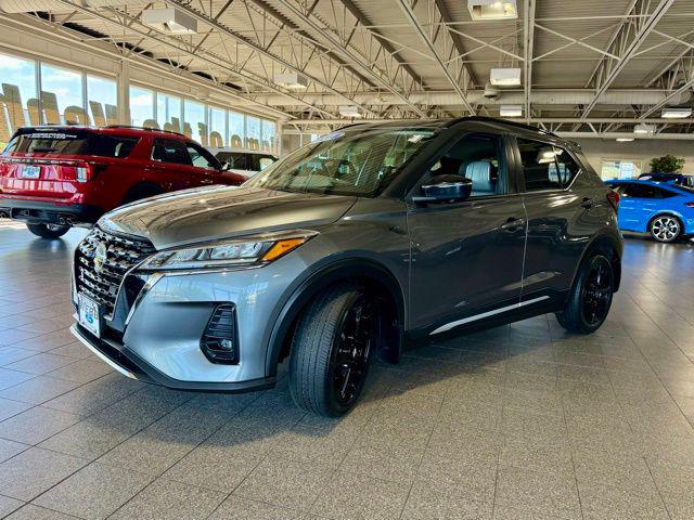 2021 Nissan Kicks SR Xtronic CVT