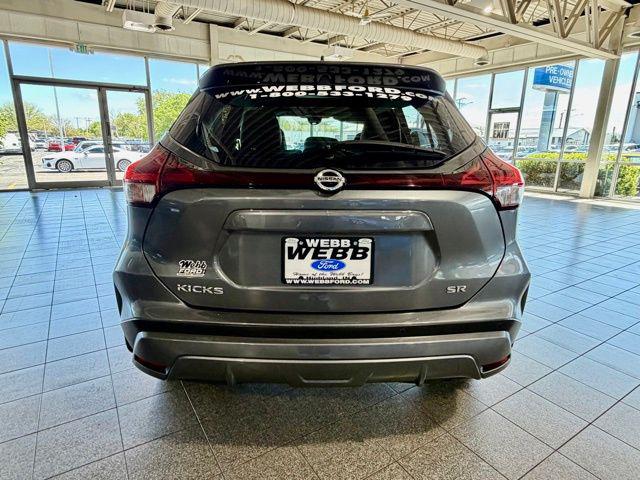 2021 Nissan Kicks SR Xtronic CVT