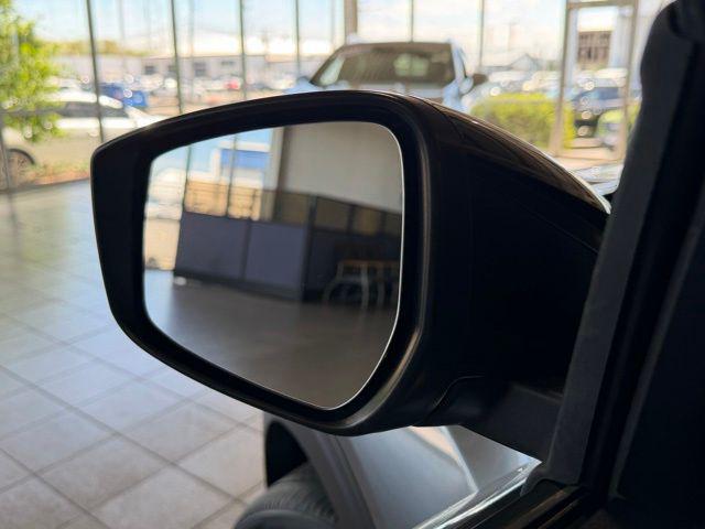 2021 Nissan Kicks SR Xtronic CVT