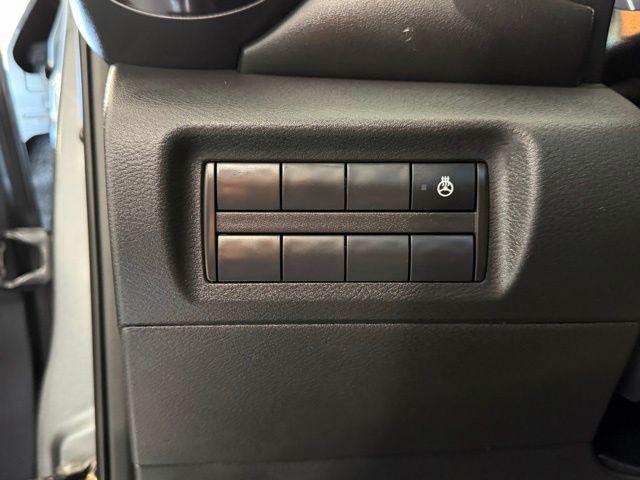 2021 Nissan Kicks SR Xtronic CVT