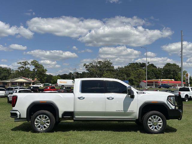 2022 GMC Sierra 3500HD 4WD Crew Cab Standard Bed Denali