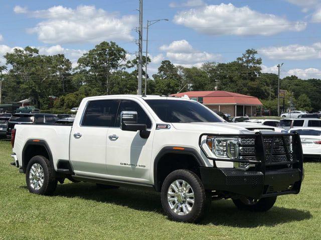 2022 GMC Sierra 3500HD 4WD Crew Cab Standard Bed Denali
