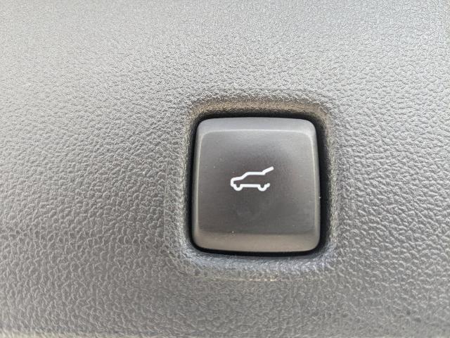 2022 Ford Escape SEL Hybrid
