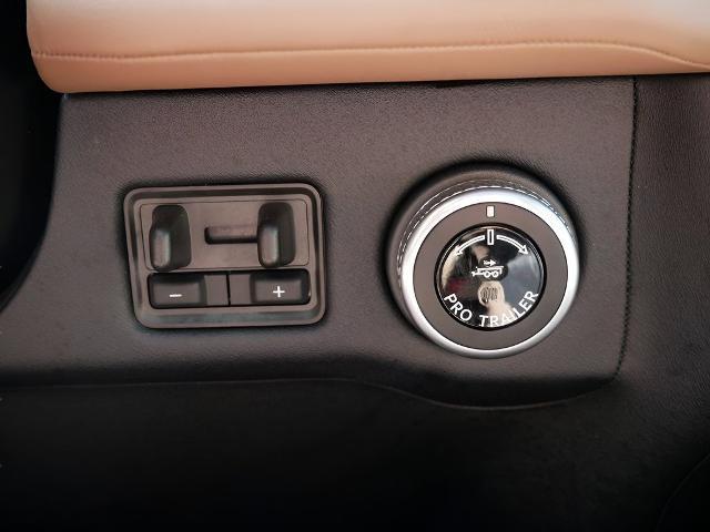 2025 Lincoln Navigator Black Label