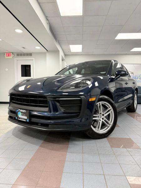 2022 Porsche Macan Base