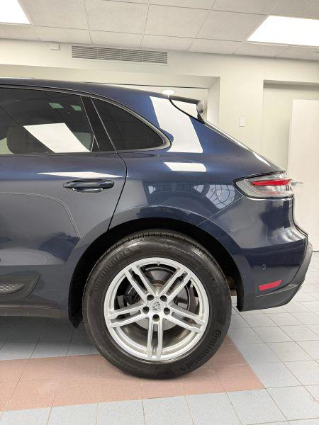 2022 Porsche Macan Base
