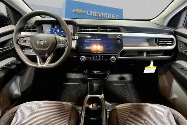 2027 Chevrolet Bolt LT FWD