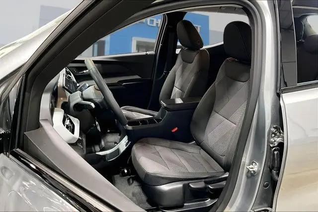 2027 Chevrolet Bolt LT FWD