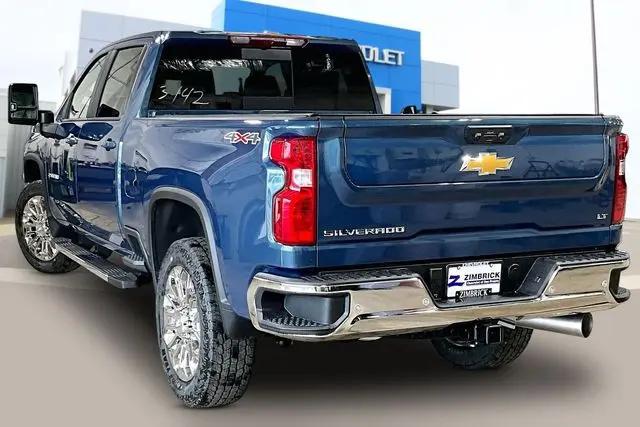 2026 Chevrolet Silverado 2500HD Crew Cab, Standard Bed, LT, 4WD