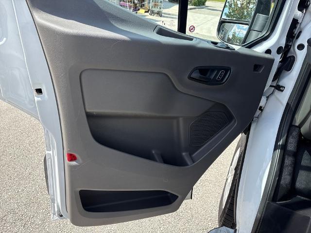2025 Ford Transit Cargo Van Base