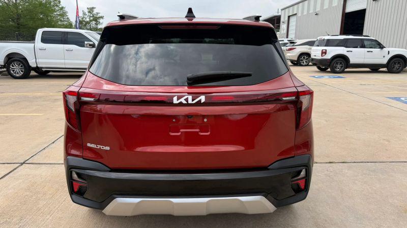 2024 Kia Seltos S