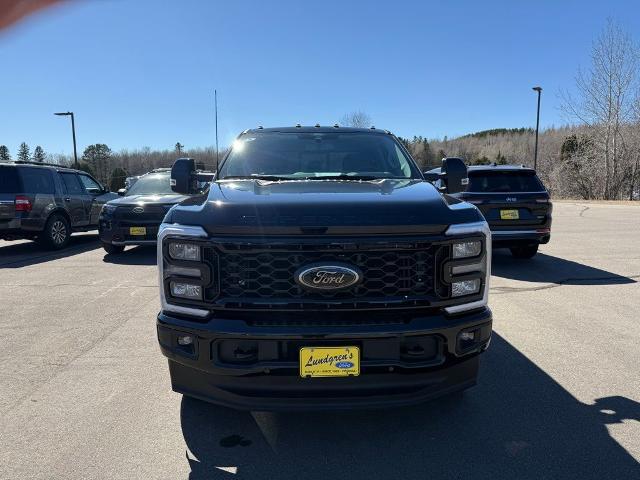 2025 Ford F-350 LARIAT