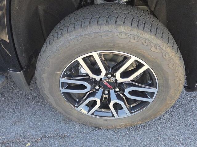 2026 GMC Sierra 1500 Crew Cab, Short Bed, AT4, 4WD