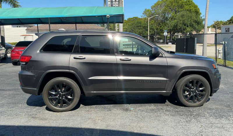 2018 Jeep Grand Cherokee Altitude 4x2