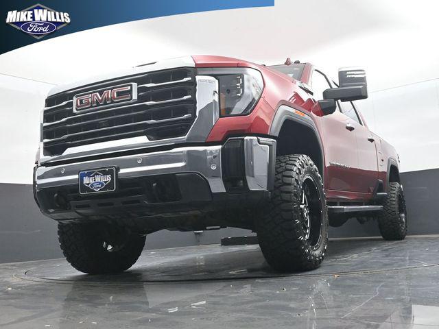 2025 GMC Sierra 2500HD 4WD Crew Cab Standard Bed SLT