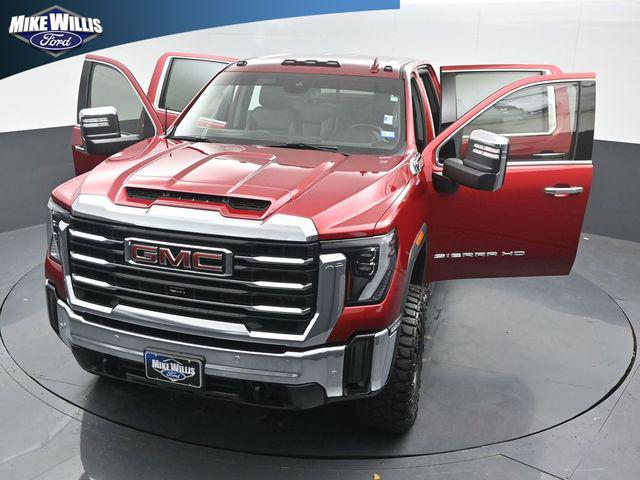 2025 GMC Sierra 2500HD 4WD Crew Cab Standard Bed SLT