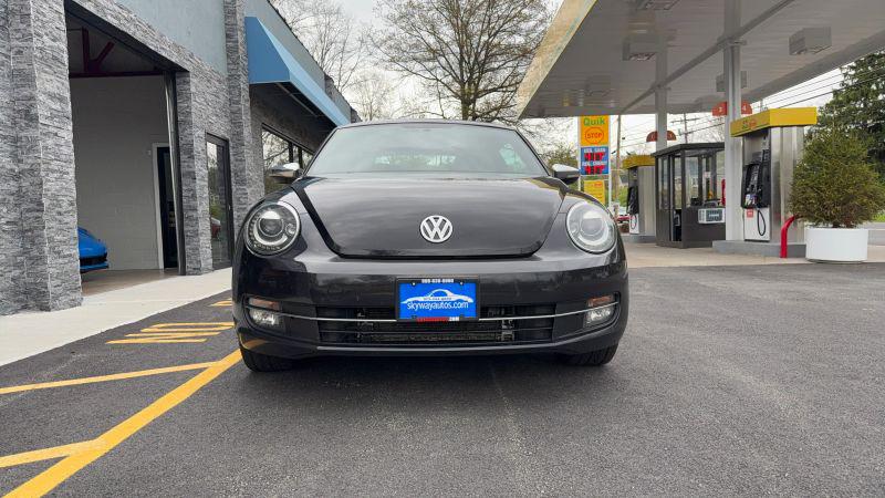 2013 Volkswagen Beetle 2.0T Fender Edition