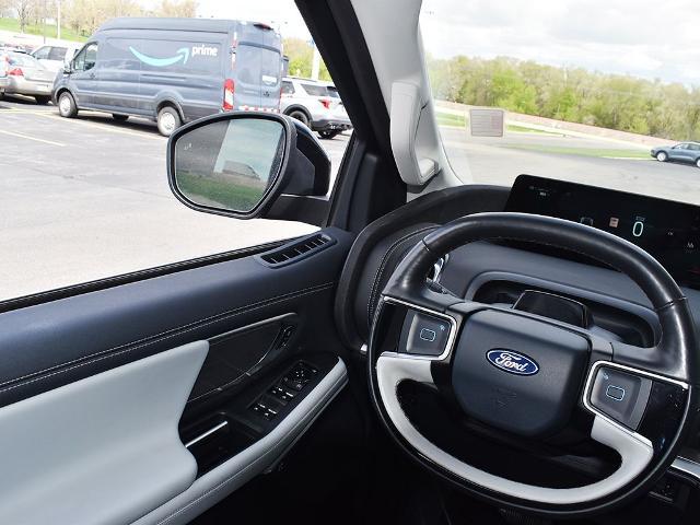 2025 Ford Expedition Platinum MAX