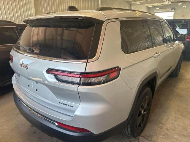 2023 Jeep Grand Cherokee L Laredo 4x4