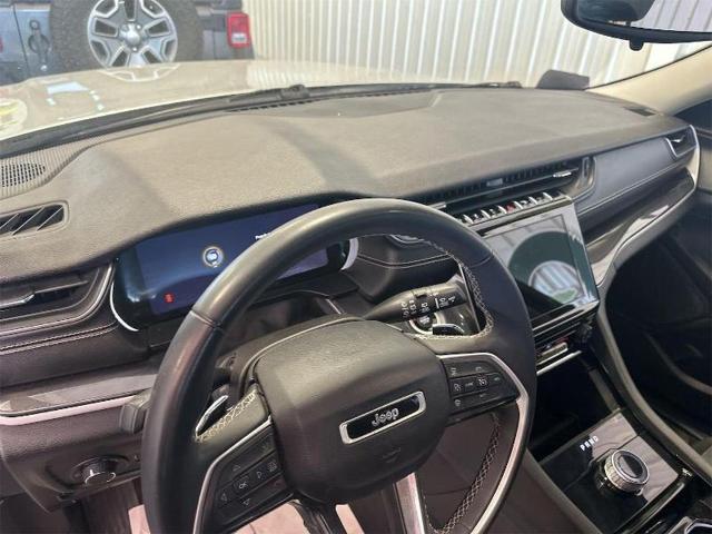 2023 Jeep Grand Cherokee L Laredo 4x4