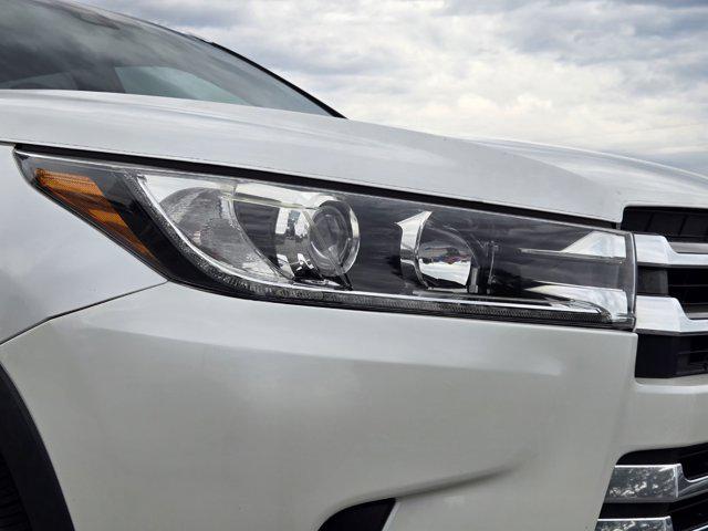 2019 Toyota Highlander 4d SUV FWD LE Plus