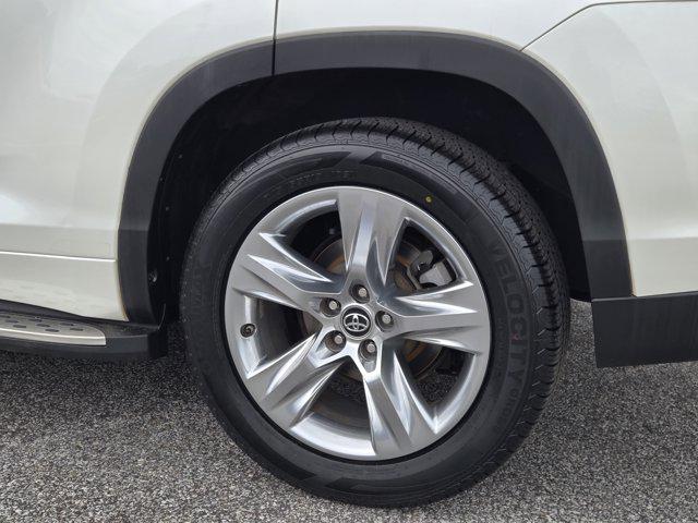 2019 Toyota Highlander 4d SUV FWD LE Plus