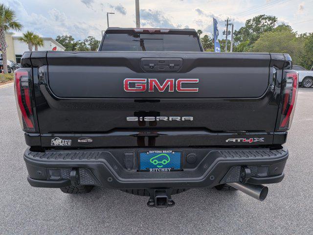 2024 GMC Sierra 2500HD 4WD Crew Cab Standard Bed AT4X