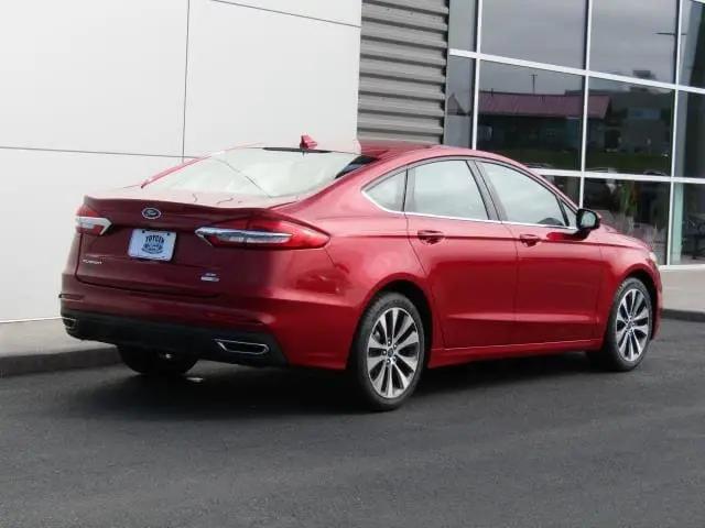 2020 Ford Fusion SE