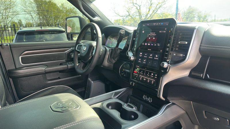 2025 Ram 2500 Laramie Crew Cab 4x4 64 Box