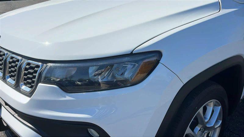 2024 Jeep Compass Latitude Lux FWD