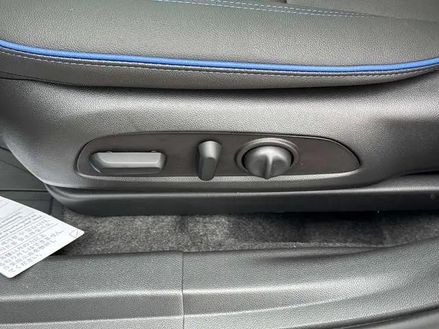 2026 Buick NV Sport Touring FWD