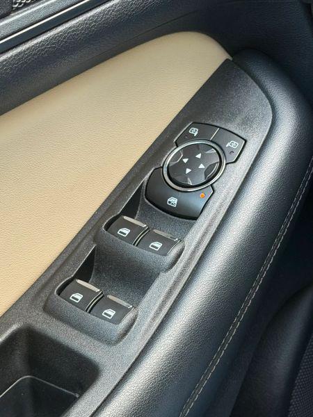 2021 Ford Edge SE
