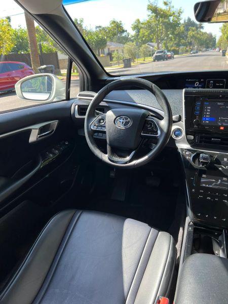 2017 Toyota Mirai Base