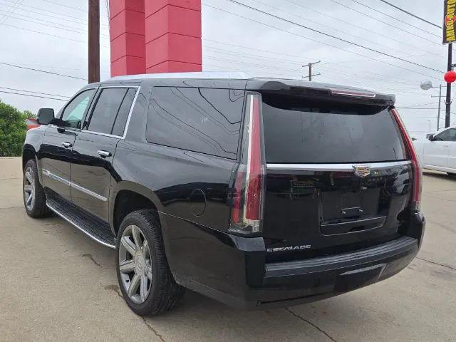 2017 Cadillac Escalade ESV Luxury