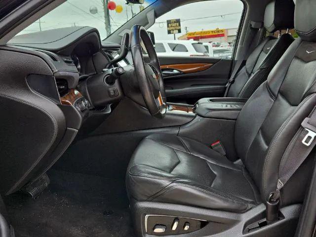 2017 Cadillac Escalade ESV Luxury