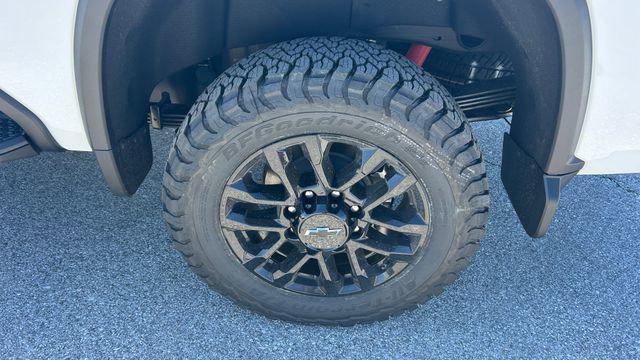 2026 Chevrolet Silverado 2500HD Crew Cab, Standard Bed, LT, 4WD