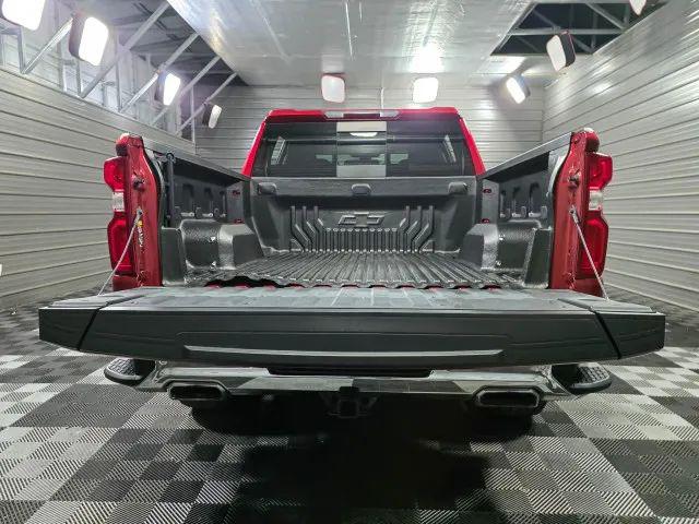 2022 Chevrolet Silverado 1500 4WD Crew Cab Short Bed LTZ