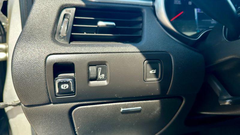 2020 Chevrolet Impala FWD LT