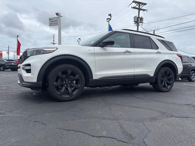2023 Ford Explorer ST-Line