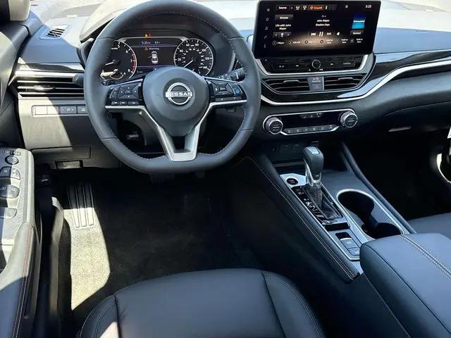 2026 Nissan Altima SR FWD