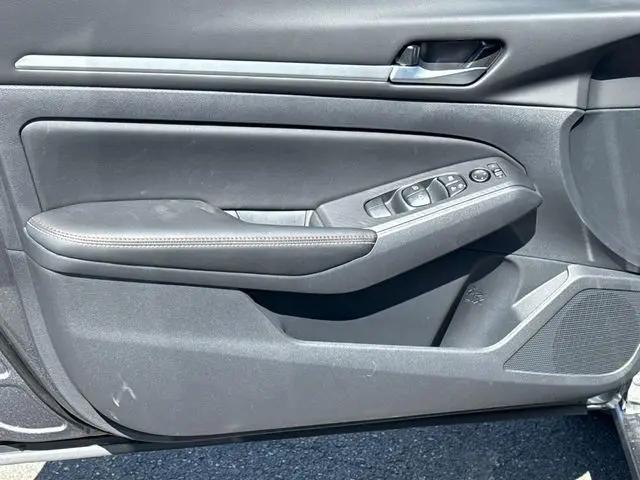 2026 Nissan Altima SR FWD