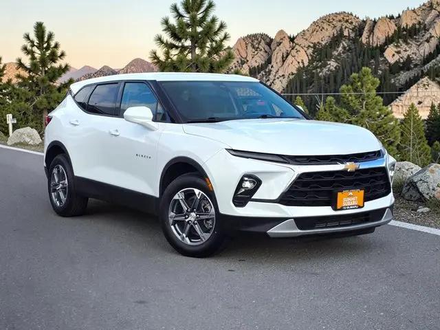 2025 Chevrolet Blazer AWD 2LT