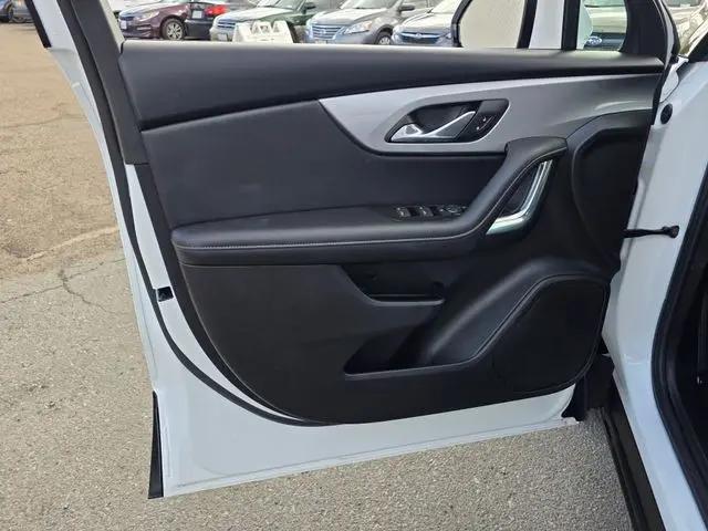 2025 Chevrolet Blazer AWD 2LT