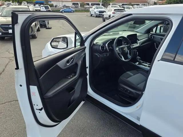 2025 Chevrolet Blazer AWD 2LT