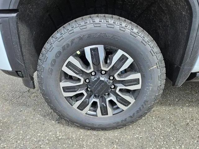 2026 GMC Sierra 2500HD Crew Cab, Standard Bed, Denali Ultimate, 4WD