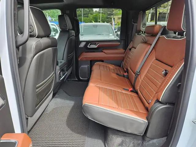 2026 GMC Sierra 2500HD Crew Cab, Standard Bed, Denali Ultimate, 4WD