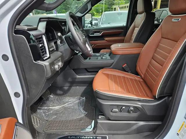 2026 GMC Sierra 2500HD Crew Cab, Standard Bed, Denali Ultimate, 4WD