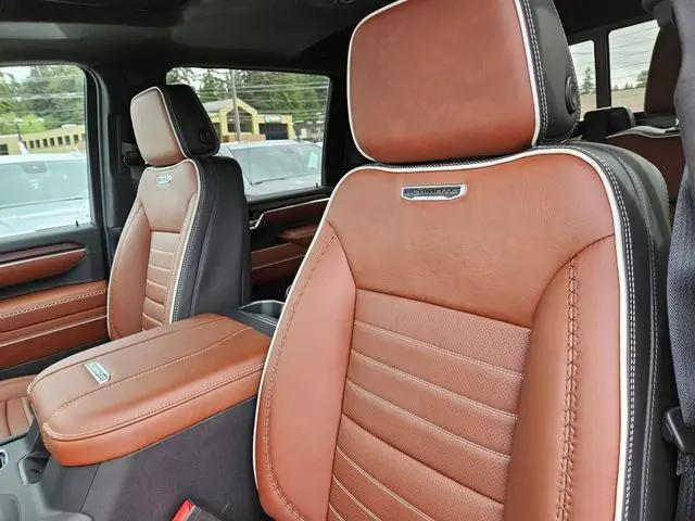 2026 GMC Sierra 2500HD Crew Cab, Standard Bed, Denali Ultimate, 4WD