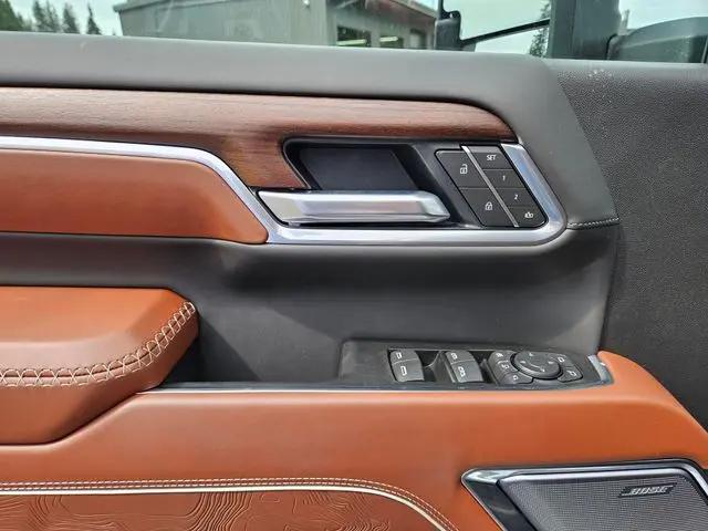 2026 GMC Sierra 2500HD Crew Cab, Standard Bed, Denali Ultimate, 4WD