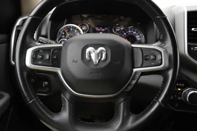 2020 Ram 1500 Big Horn Crew Cab 4x4 5'7" Box